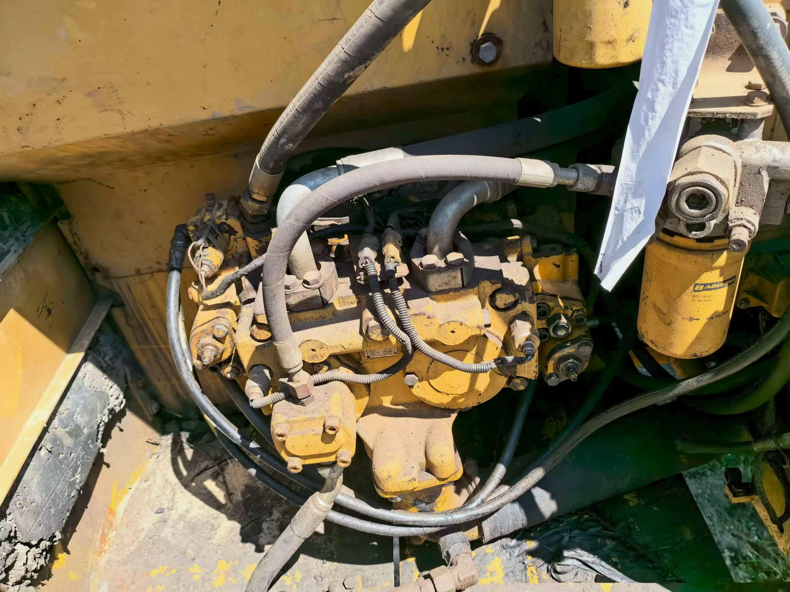 Buy Caterpillar 320C Used Excavator / 6