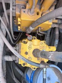 Buy Hyundai R215-7 Used Excavator / 6 Buy Hyundai R215-7 Used Excavator / 6