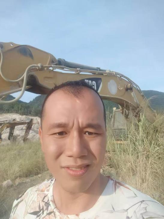 Buy Caterpillar 349E Used Excavator / 1