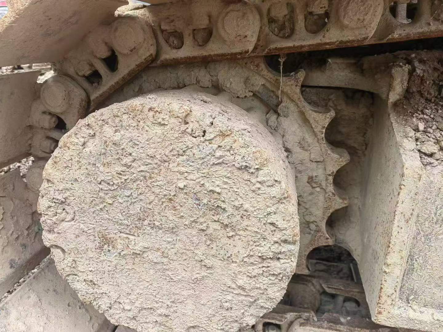 Buy Komatsu PC220-8M0 Used Excavator / 9
