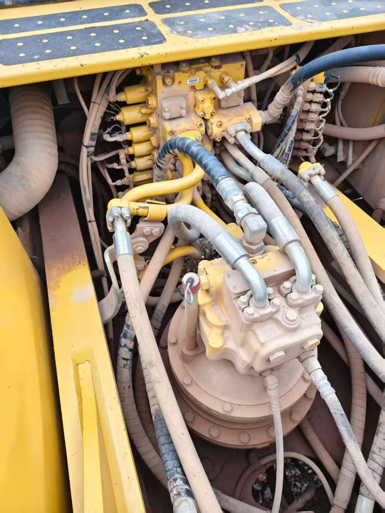 Buy Komatsu PC360-7 Used Excavator / 2