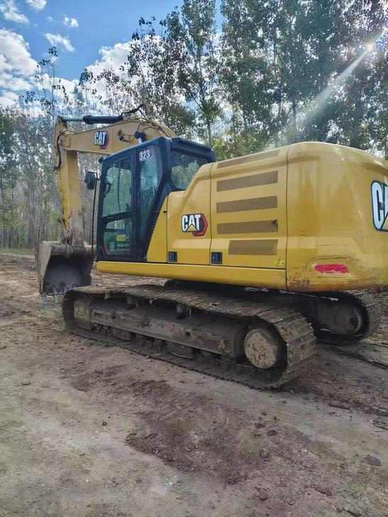 Buy Caterpillar 323 Used Excavator / 1