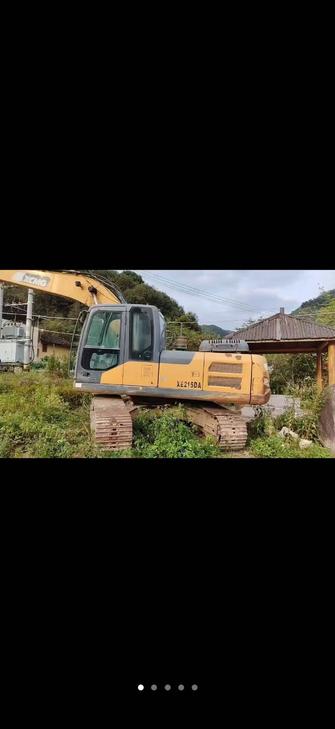 Buy XCMG XE215 Used Excavator / 1