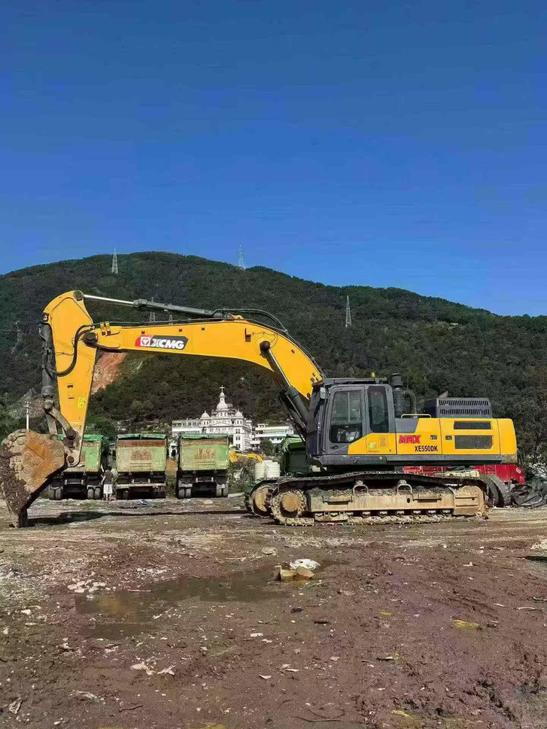 Buy XCMG XE550DK Used Excavator / 1