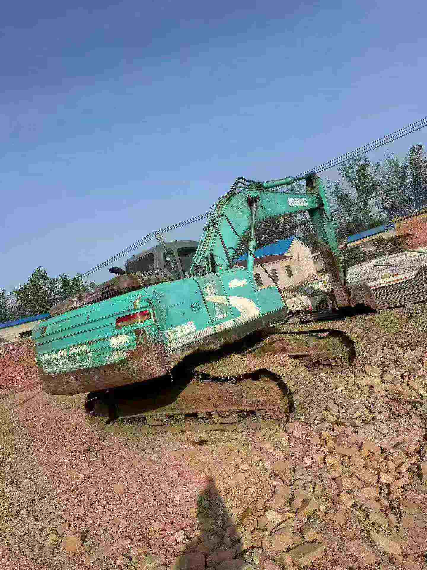 Buy Kobelco SK200 Used Excavator / 2