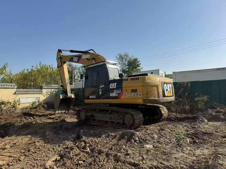 Buy Caterpillar 320L Used Excavator / 1