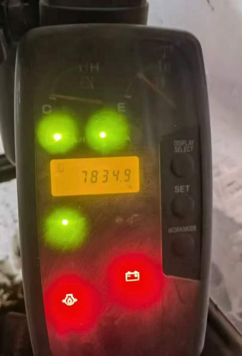 Buy Hitachi EX240-3 Used Excavator / 8