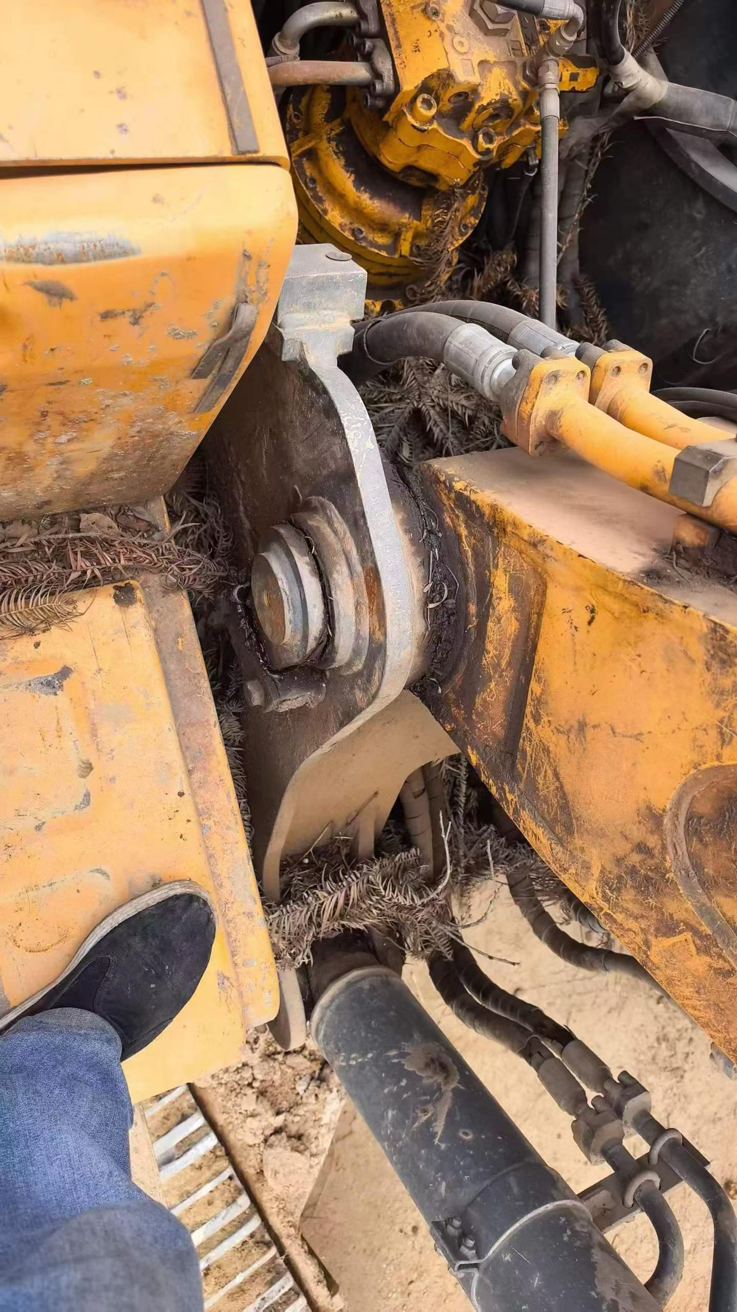 Buy Hyundai R215-7 Used Excavator / 4