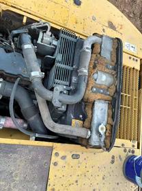 Buy Komatsu PC220 Used Excavator / 3 Buy Komatsu PC220 Used Excavator / 3