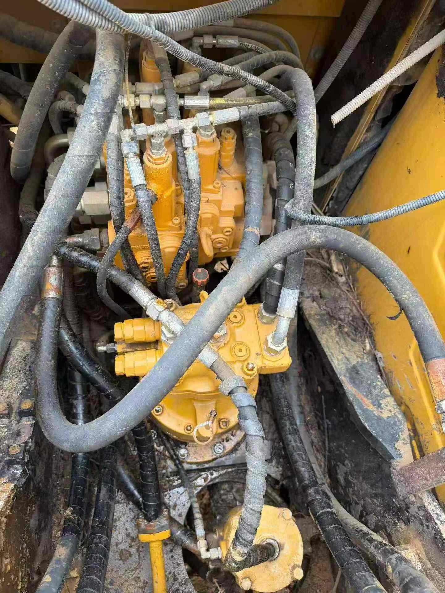 Buy Sany SY135 Used Excavator / 4