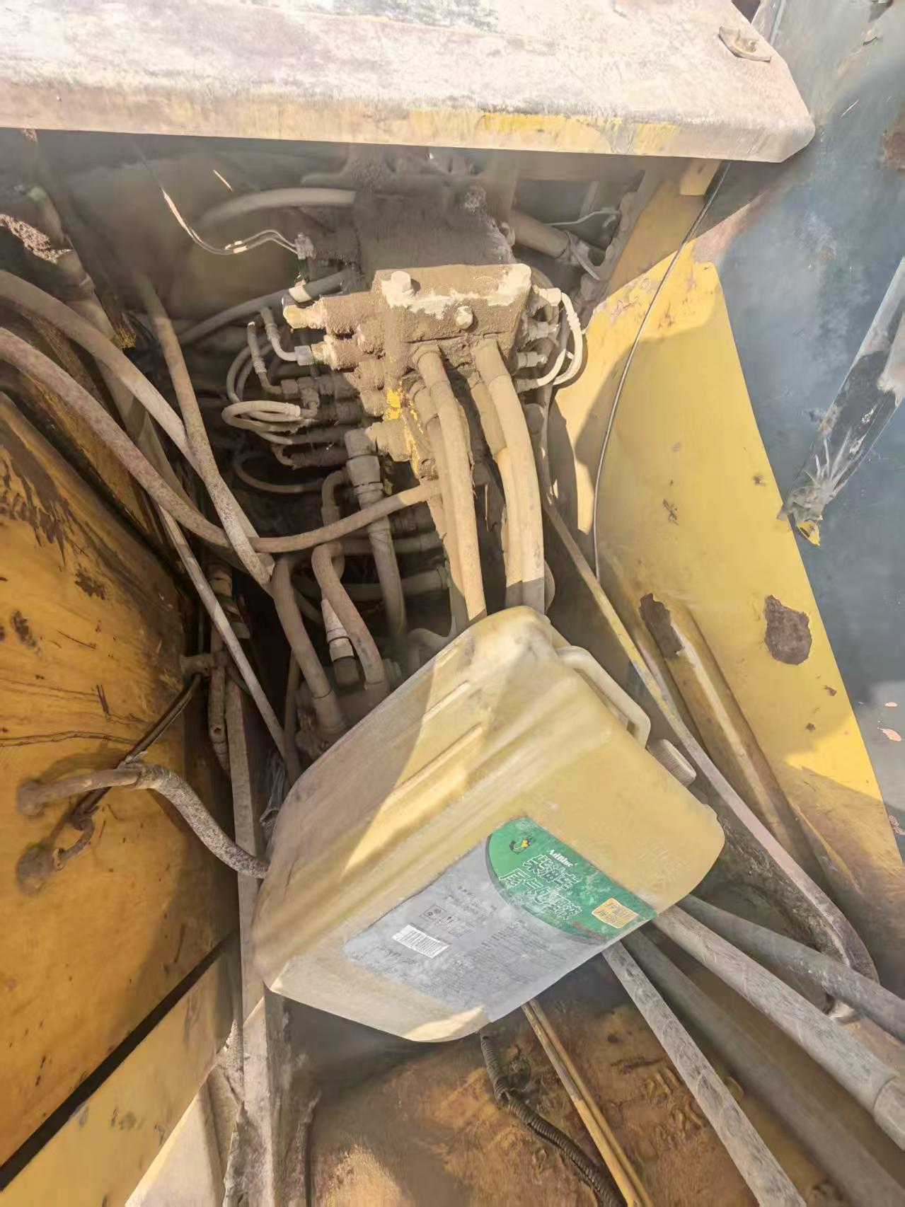 Buy Komatsu PC130-7 Used Excavator / 8