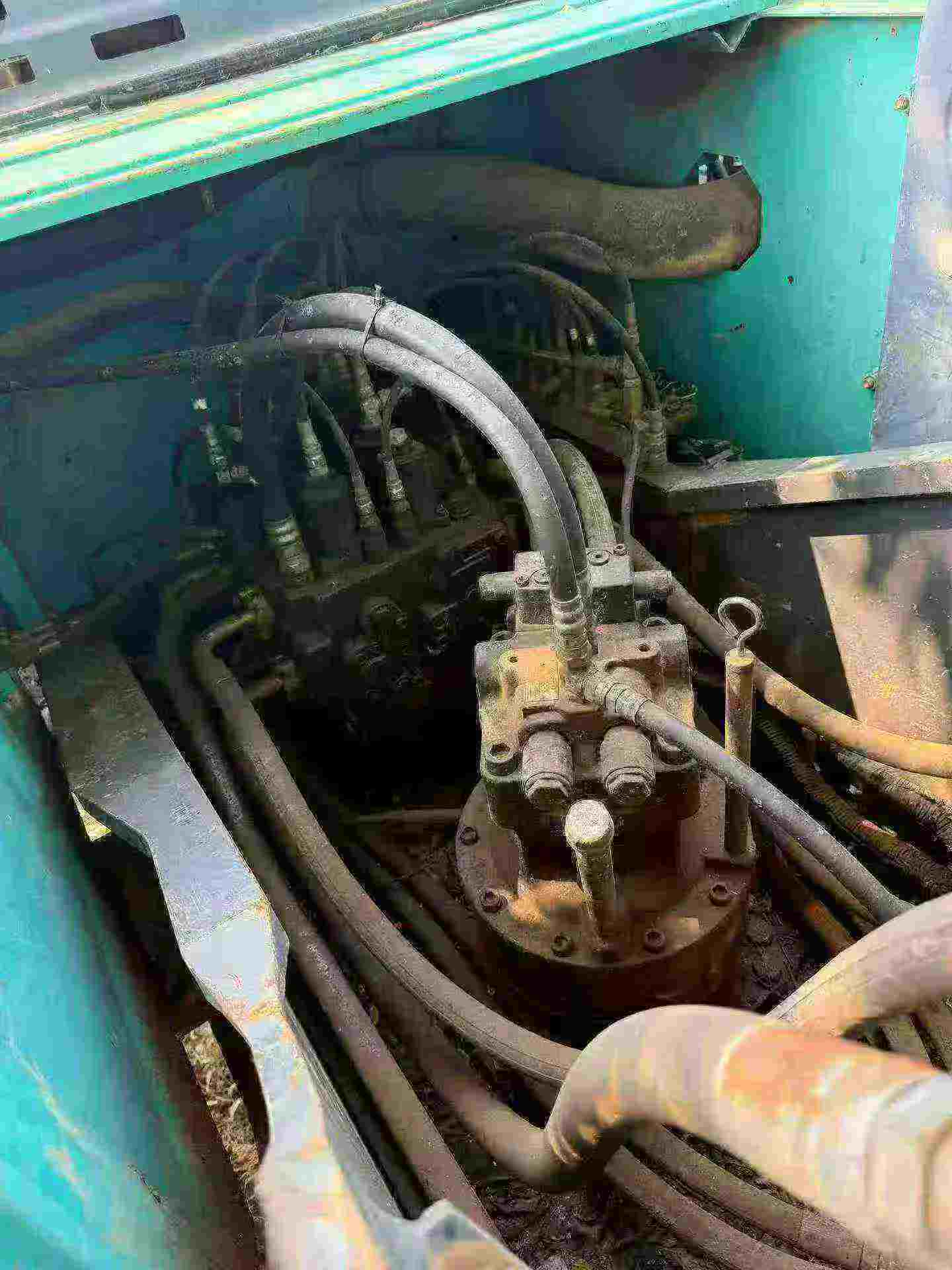 Buy Kobelco SK210 Used Excavator / 3