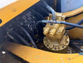 Buy Kato 820-3SP Used Excavator / 6 Buy Kato 820-3SP Used Excavator / 6