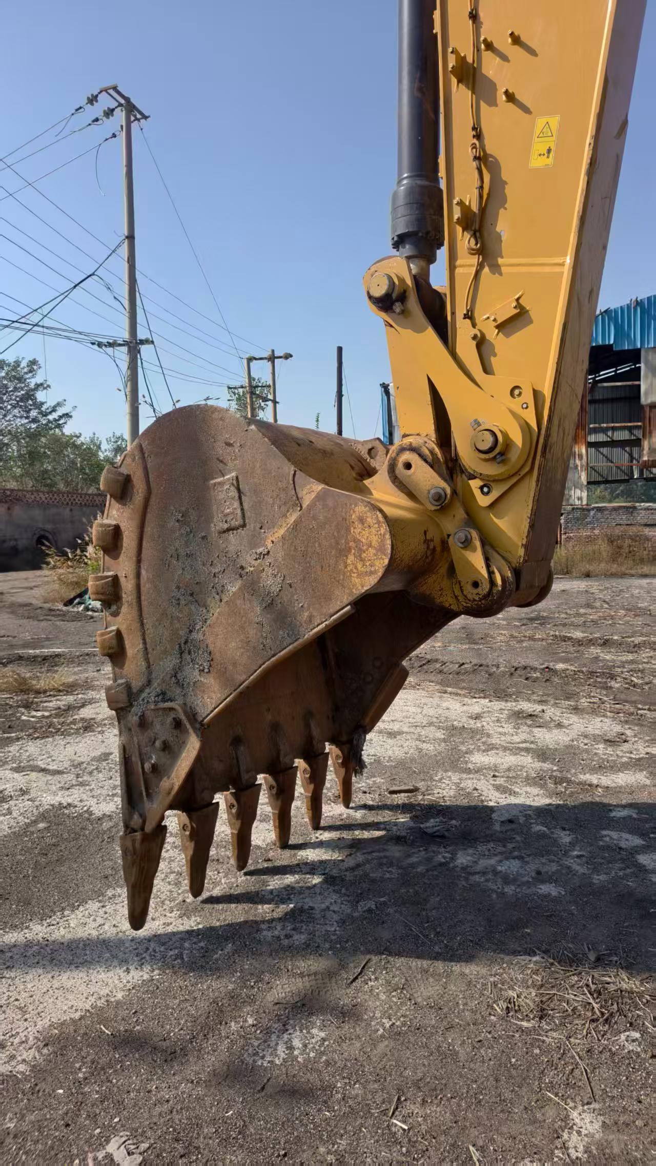 Buy Caterpillar 330B Used Excavator / 8