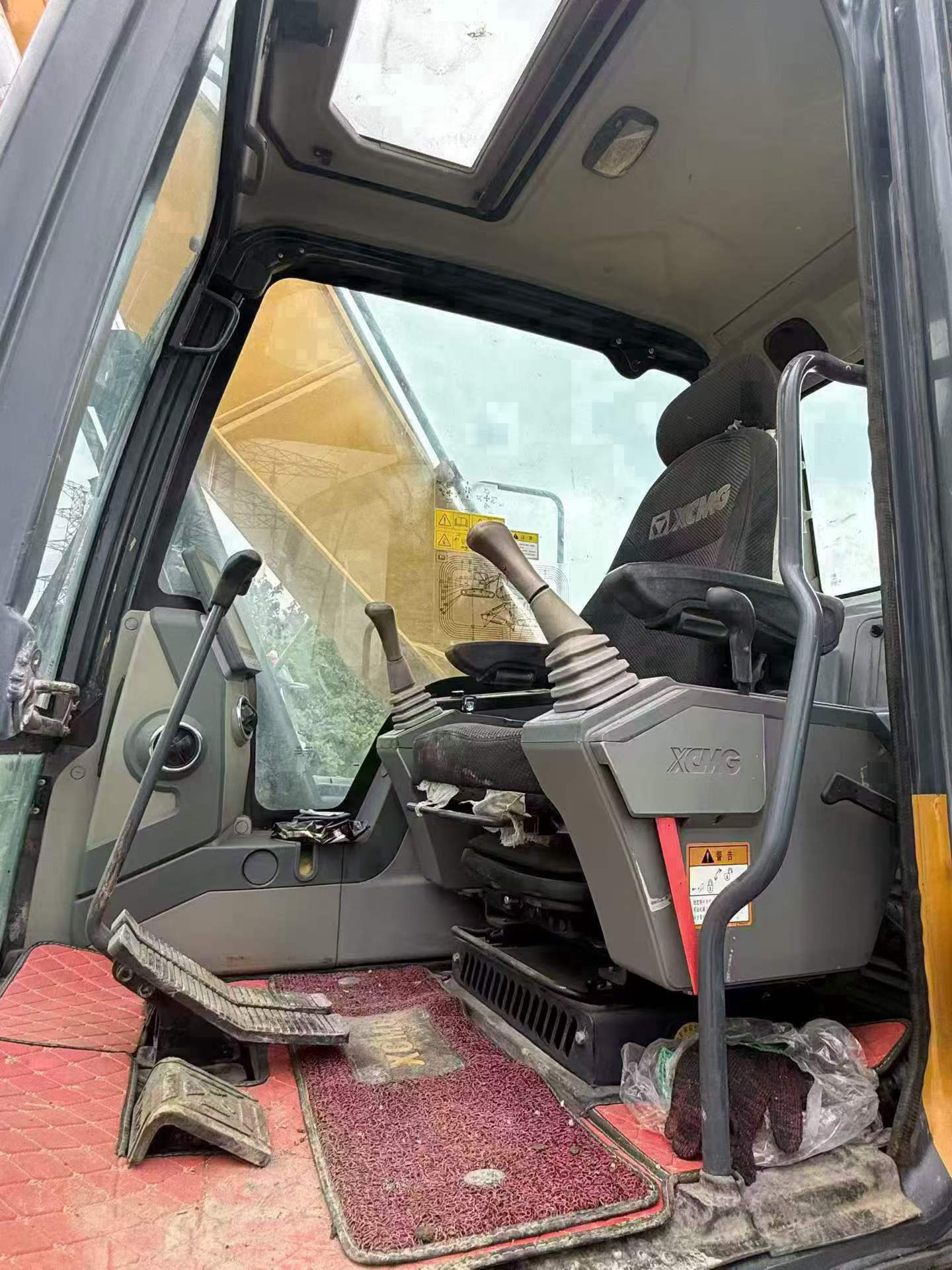 Buy XCMG XE200 Used Excavator / 9