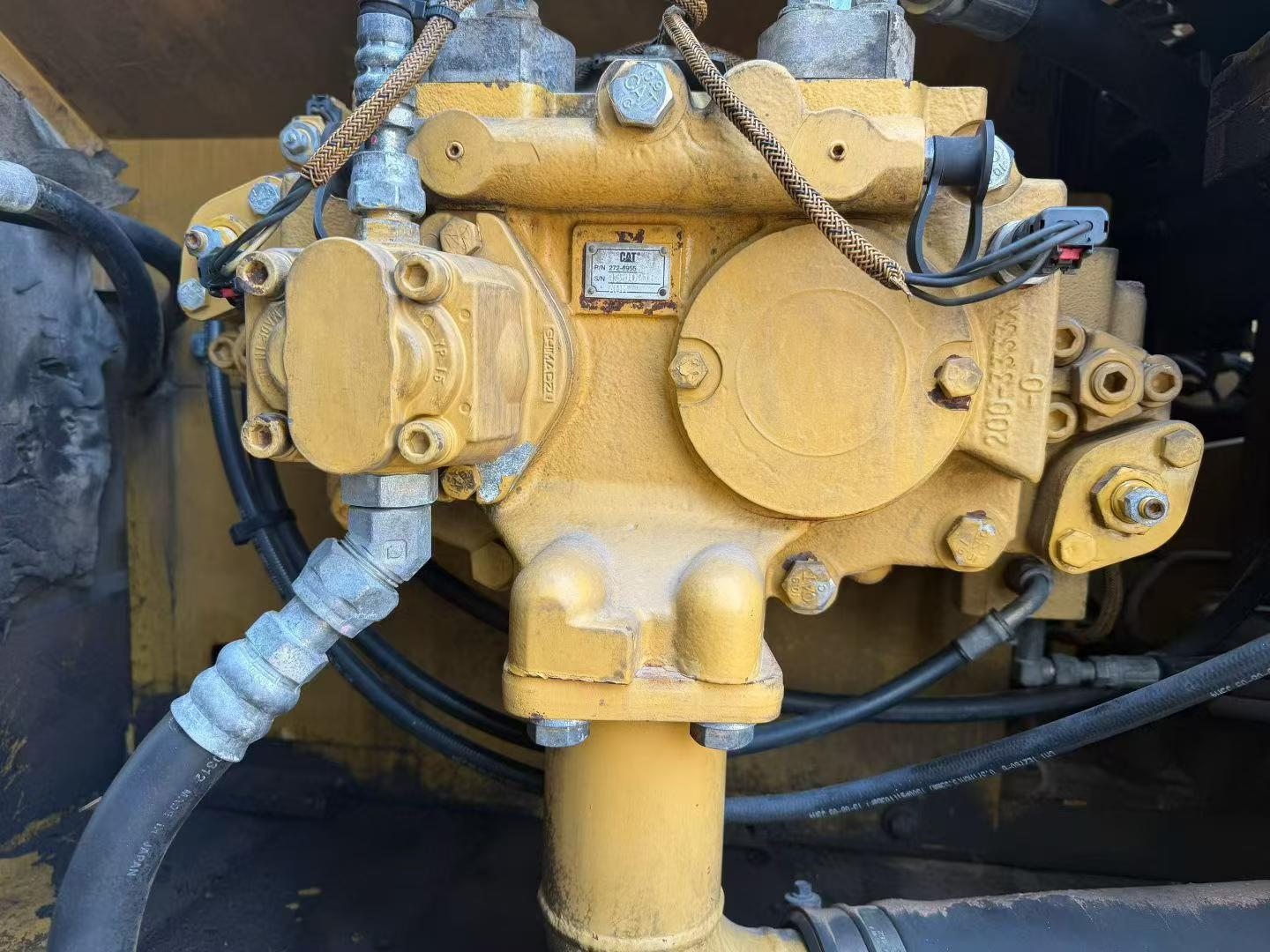 Buy Caterpillar 320D Used Excavator / 7