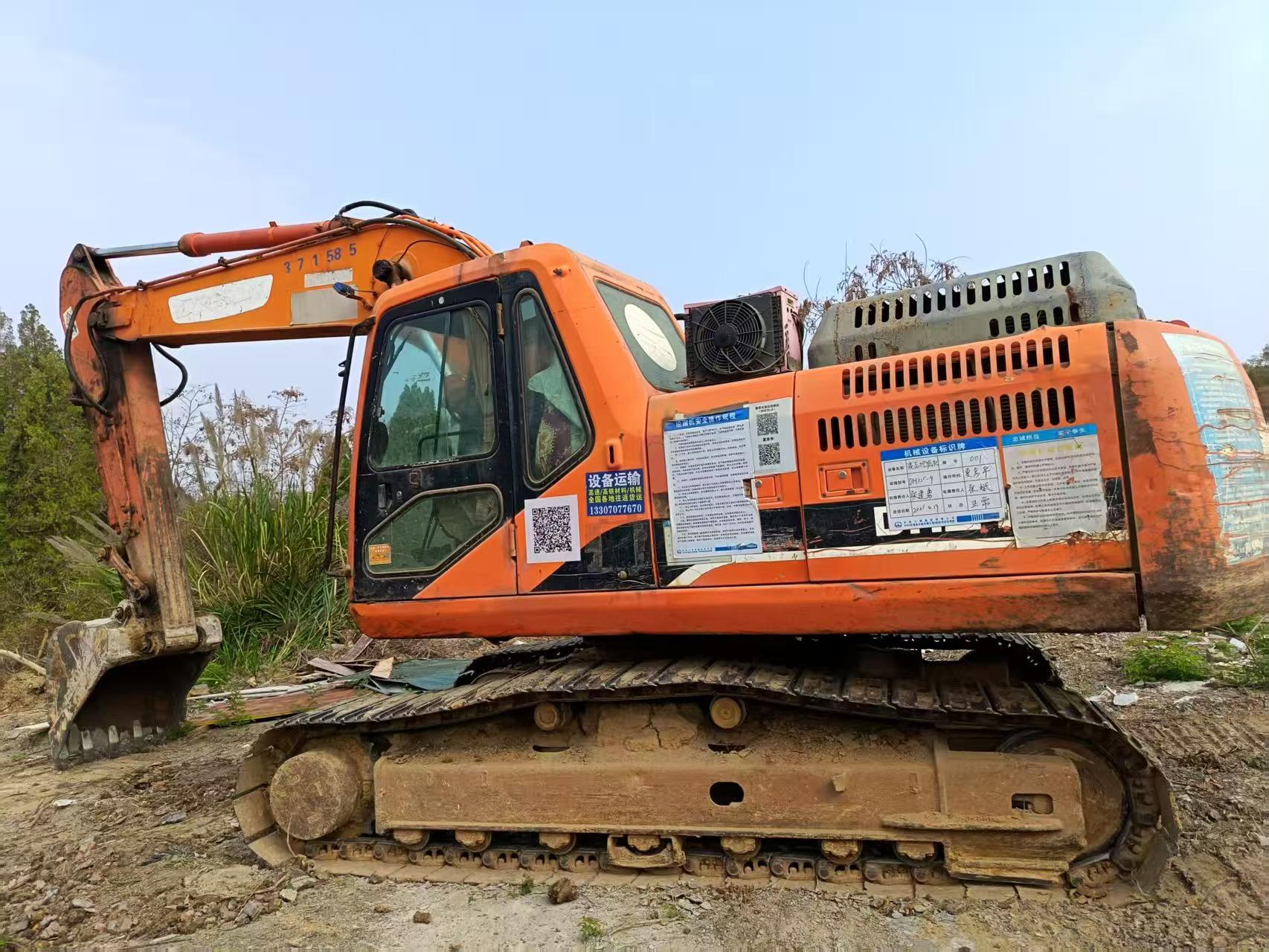 Buy Doosan DH215-9 Used Excavator / 6