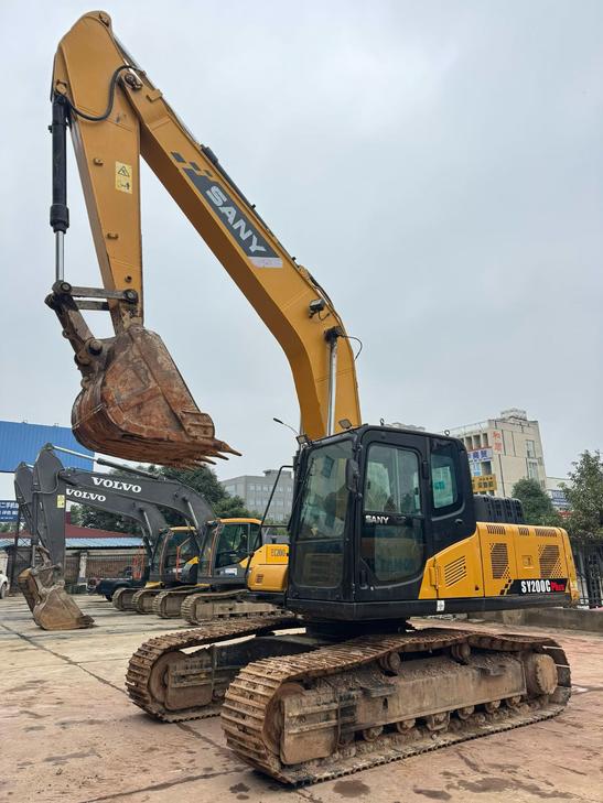 Buy Sany SY200C Used Excavator / 1