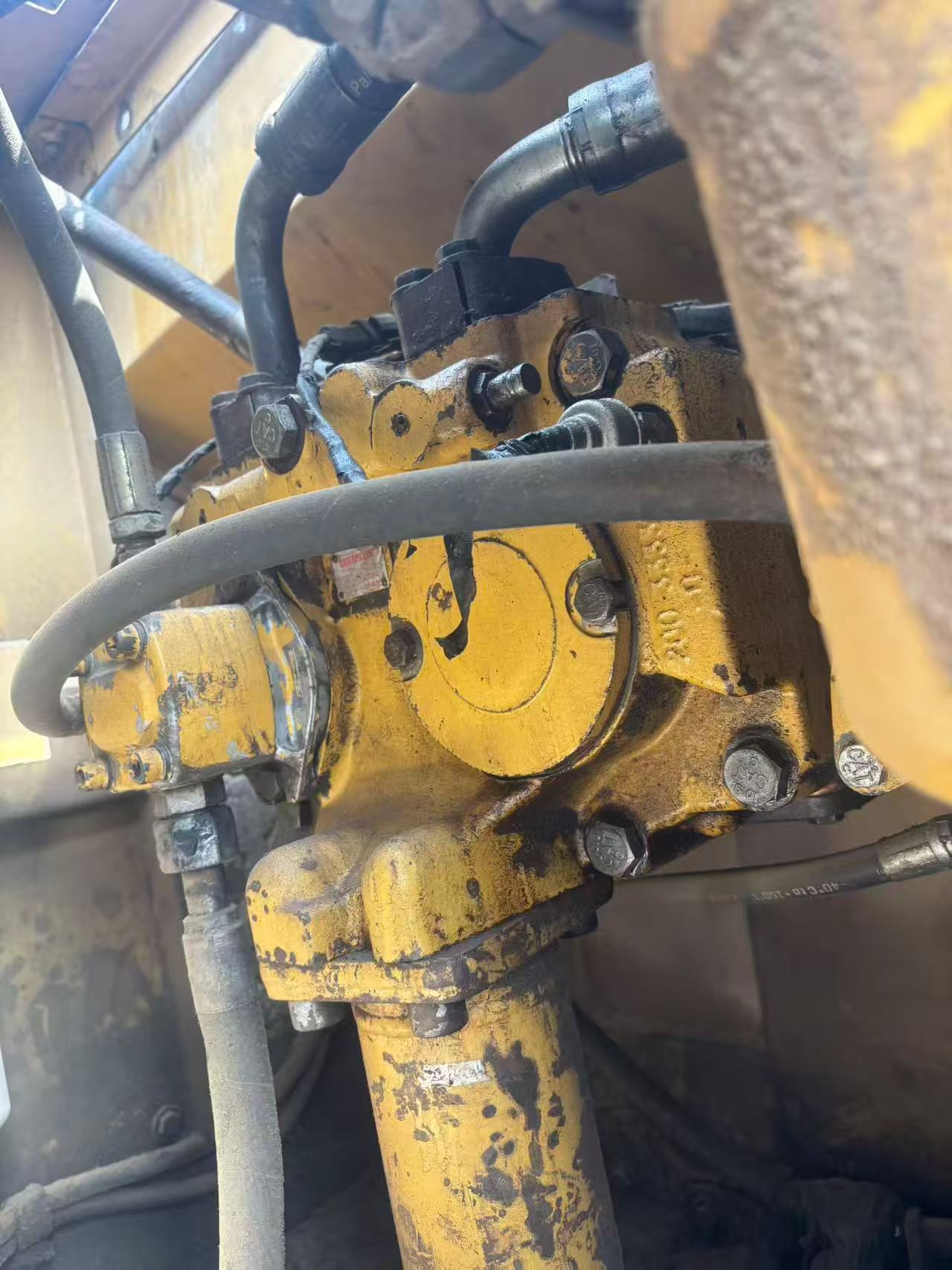 Buy Caterpillar 329D Used Excavator / 4