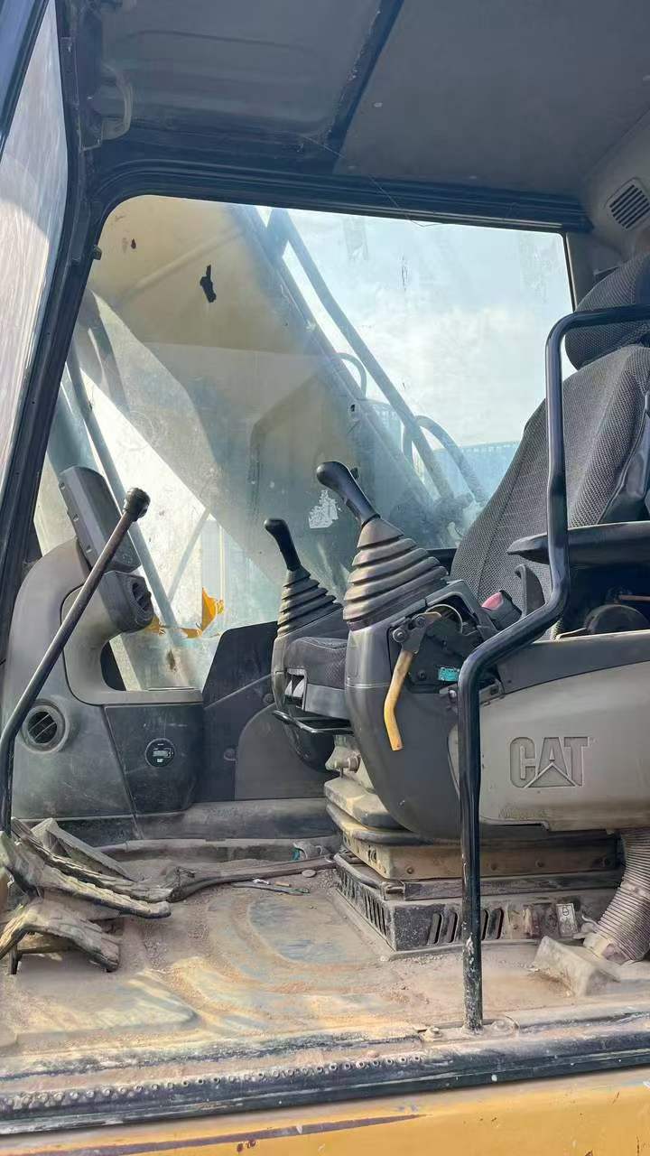 Buy Caterpillar 323D2L Used Excavator / 9