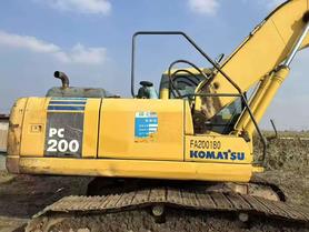 Buy Komatsu PC200-7 Used Excavator / 2 Buy Komatsu PC200-7 Used Excavator / 2