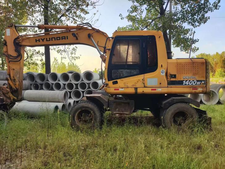 Buy Hyundai R140W-7 Used Excavator / 1