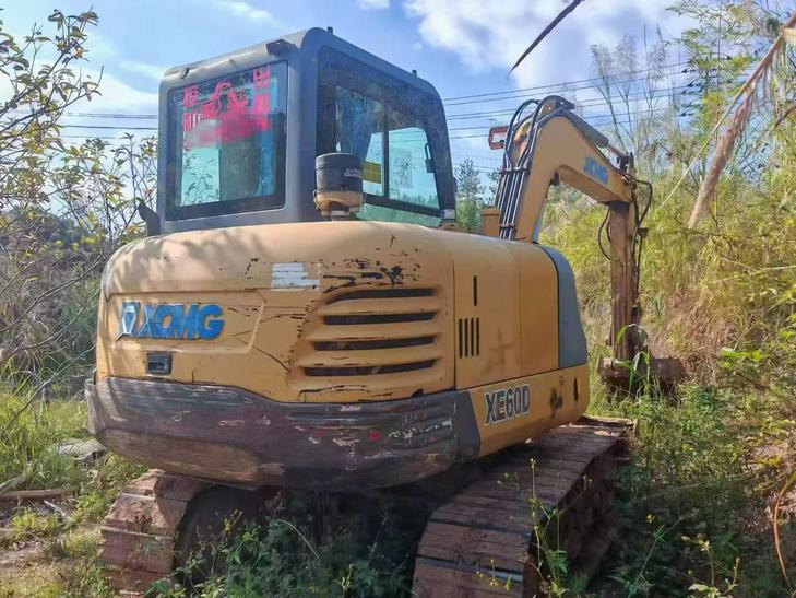 Buy XCMG XE60 Used Excavator / 1
