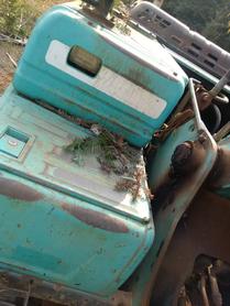 Buy Kobelco SK210-6 Used Excavator / 3 Buy Kobelco SK210-6 Used Excavator / 3