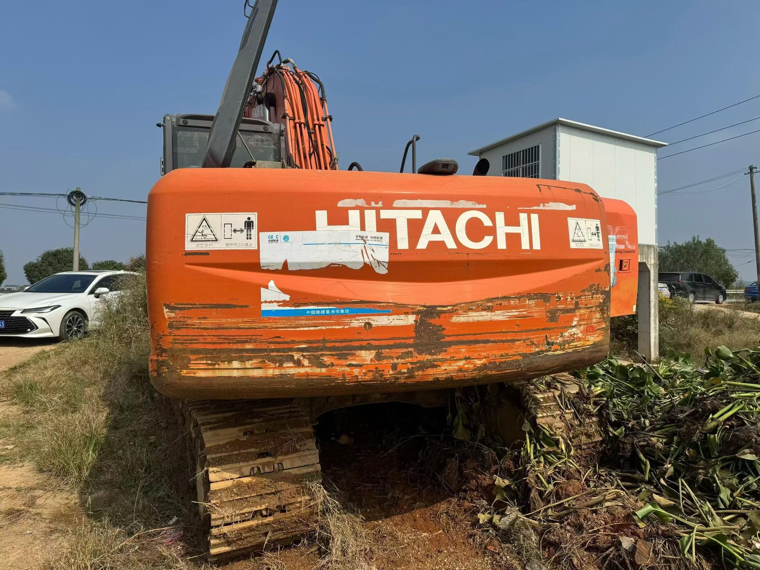 Buy Hitachi EX200 Used Excavator / 2