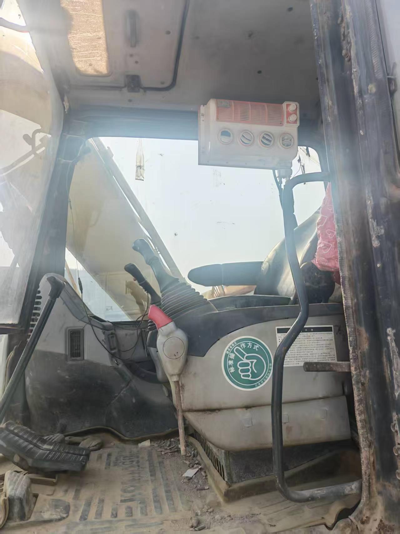 Buy Komatsu PC130-7 Used Excavator / 6