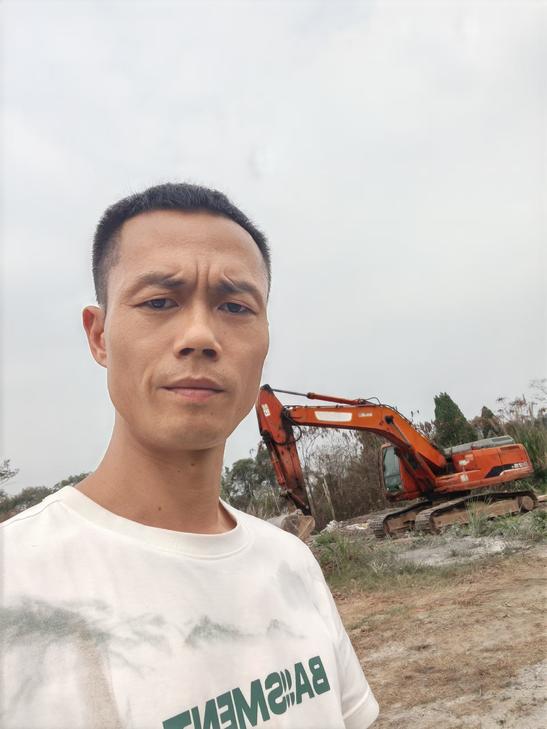 Buy Doosan DH215-9 Used Excavator / 1