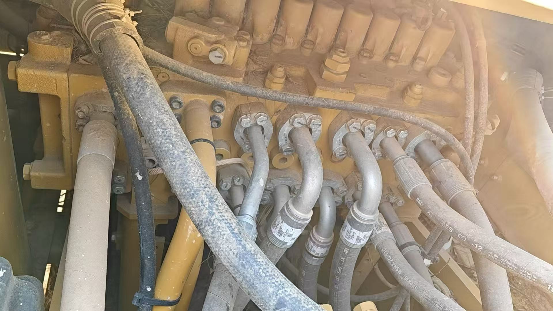 Buy Caterpillar 320A Used Excavator / 5