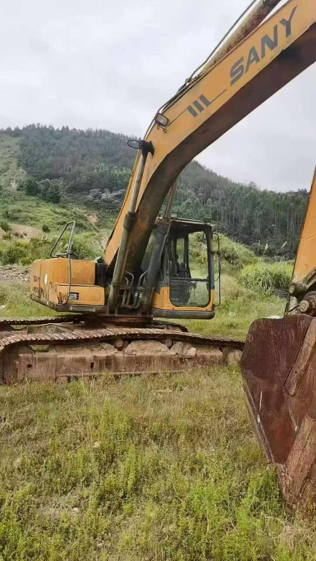 شراء Sany SY235C مستعمل حفارة