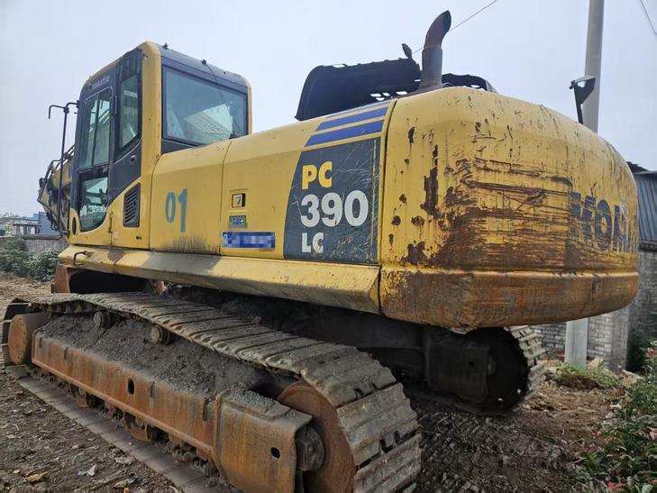 Buy Komatsu PC390LC-8M0 Used Excavator / 1
