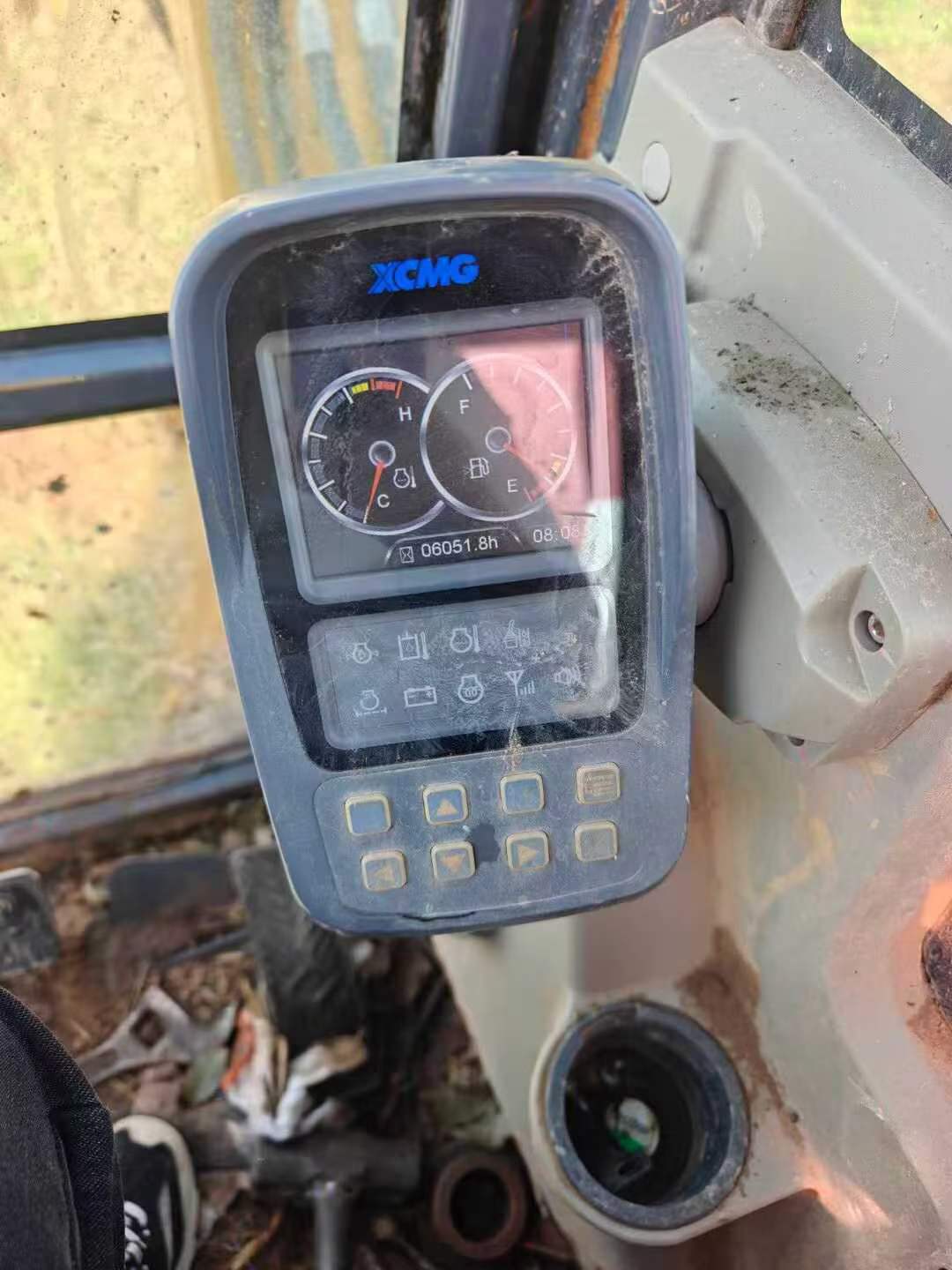 شراء حفارة XCMG XE55D مستعملة / 7