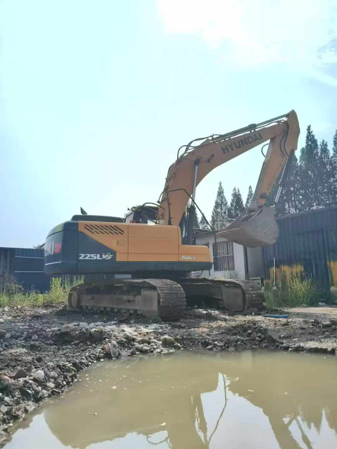 Buy Hyundai R225-7 Used Excavator / 7