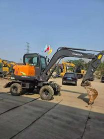 Buy Doosan DH60 Used Excavator / 5 Buy Doosan DH60 Used Excavator / 5