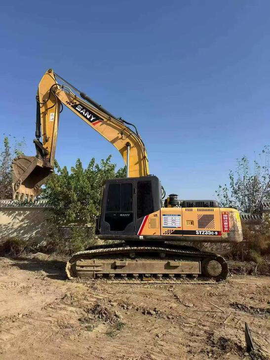 Buy Sany SY235C-8 Used Excavator / 1