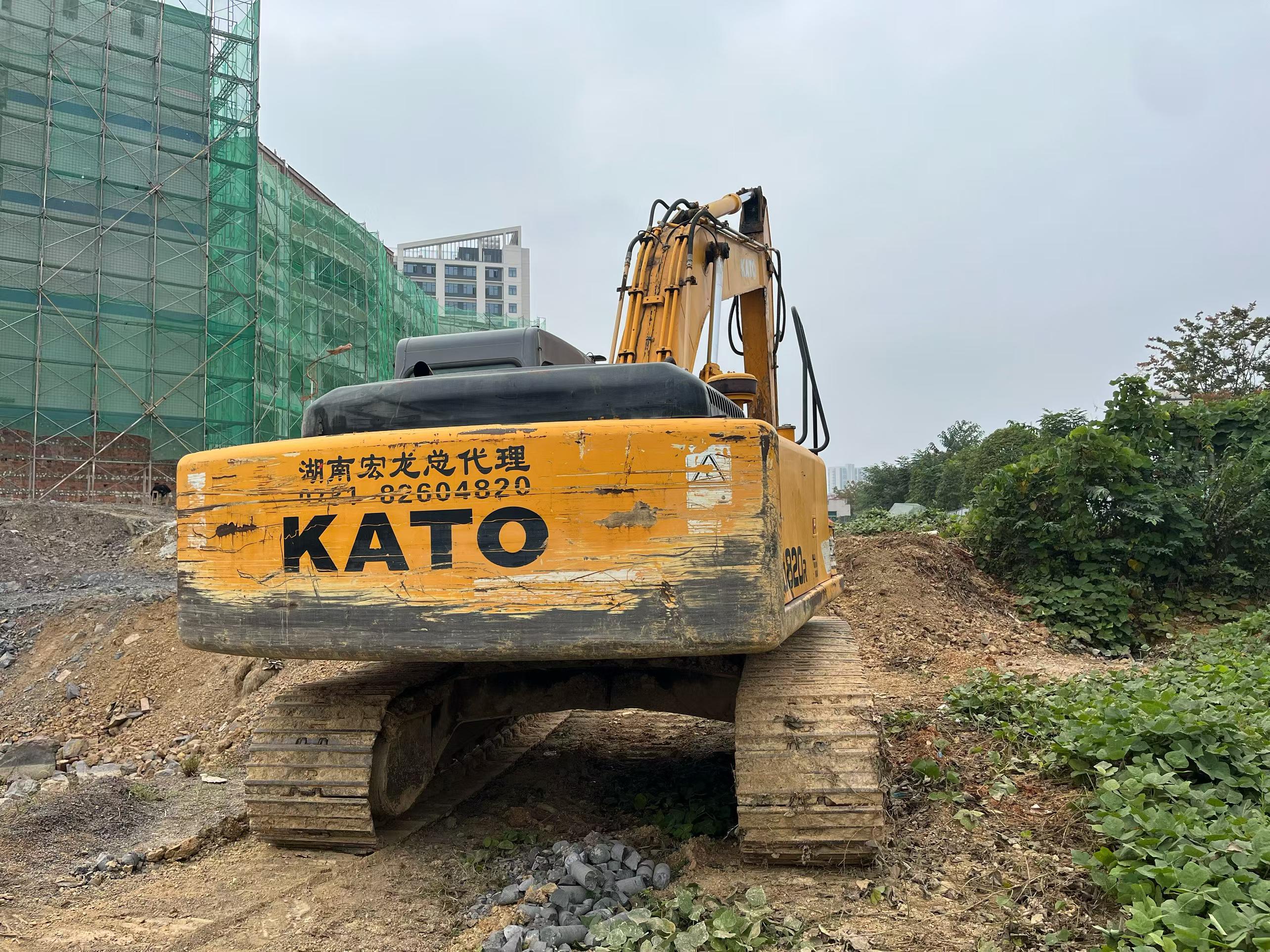 Buy Kato HD820R Used Excavator / 2
