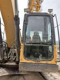 Buy XCMG XE215 Used Excavator / 4 Buy XCMG XE215 Used Excavator / 4