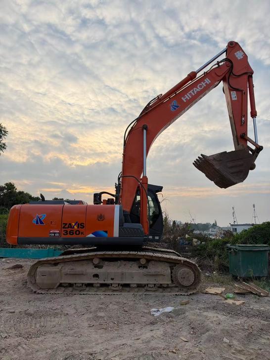 Buy Hitachi EX360-5 Used Excavator / 1