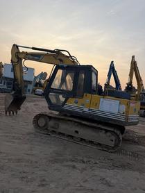 Buy Sumitomo S265F2 Used Excavator / 2 Buy Sumitomo S265F2 Used Excavator / 2