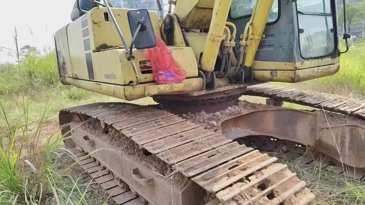 Buy Komatsu PC200-6E Used Excavator / 1