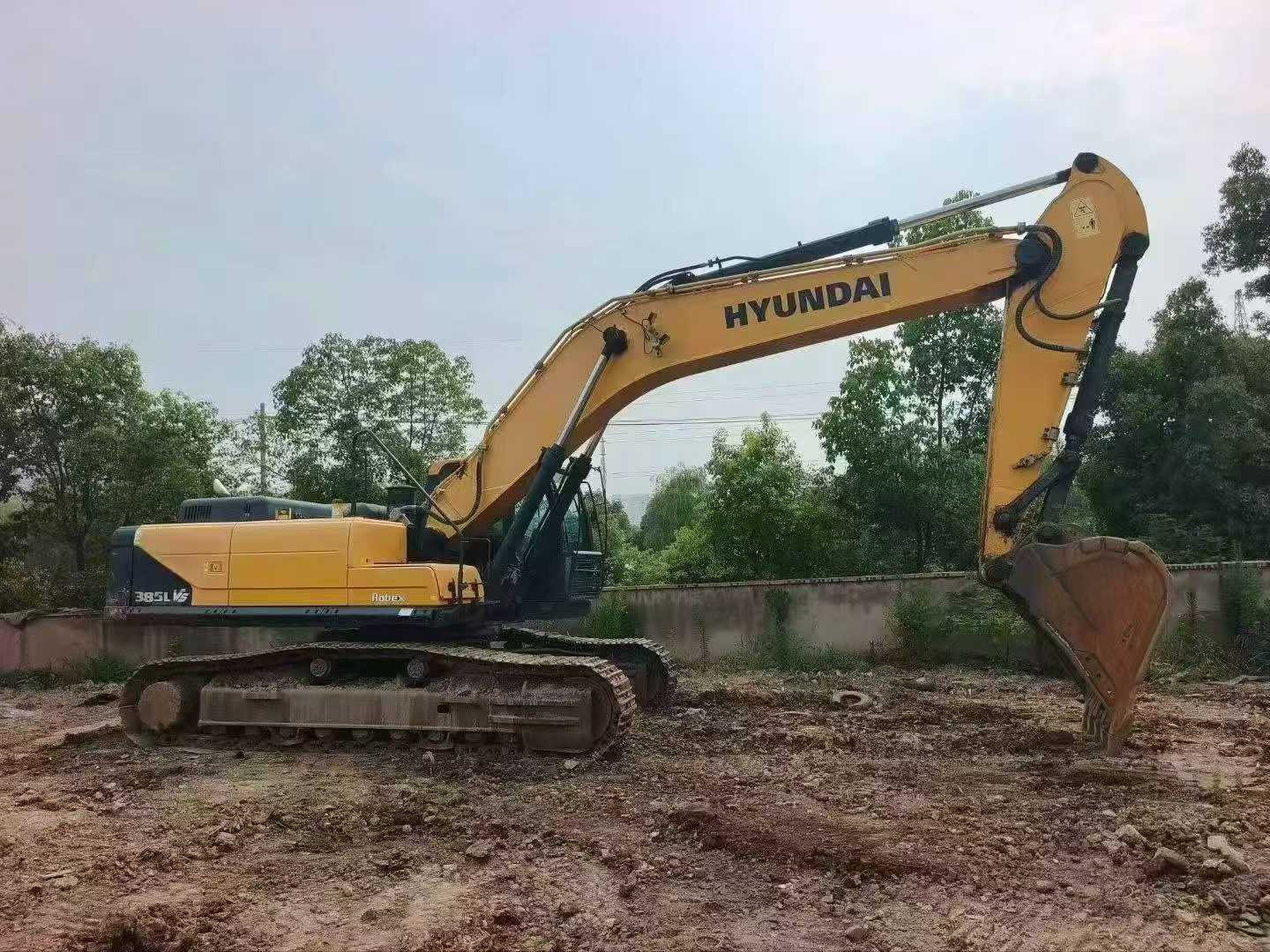 Buy Hyundai R350LVS Used Excavator / 2