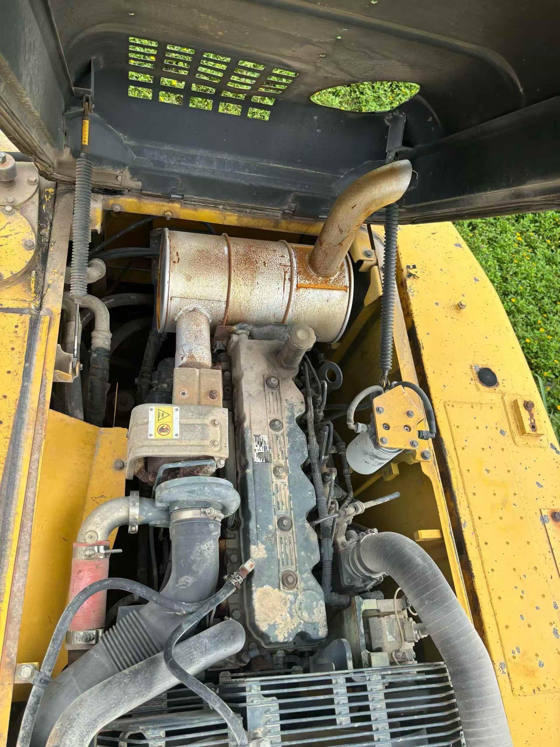Buy Komatsu PC200 Used Excavator / 3