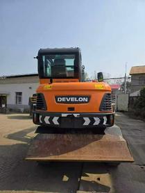 Buy Doosan DH60 Used Excavator / 4 Buy Doosan DH60 Used Excavator / 4