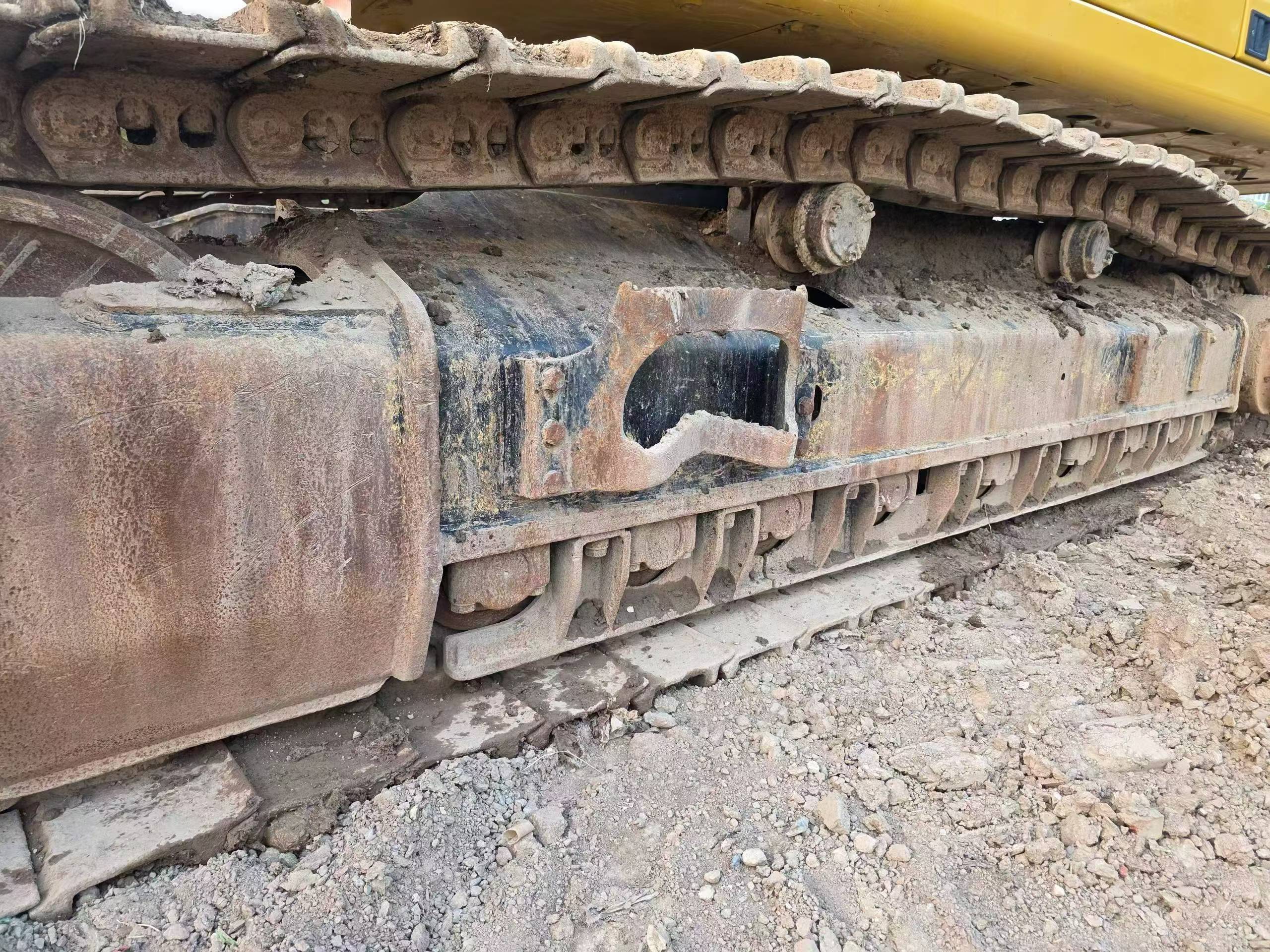 Buy Caterpillar CAT352 Used Excavator / 5