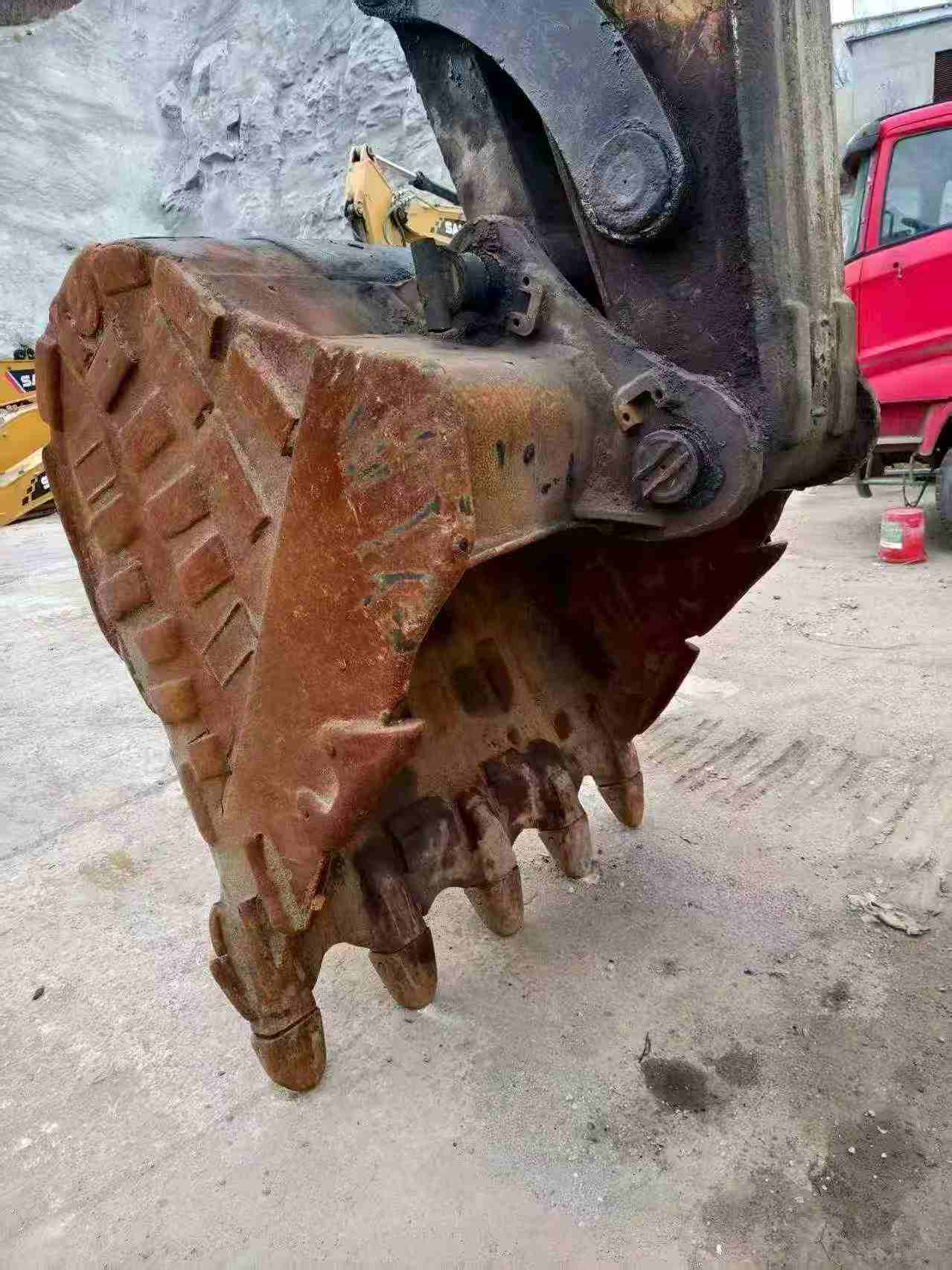 Buy Sany SY415H Used Excavator / 2