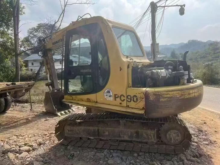 Buy Komatsu PC60-7 Used Excavator / 1