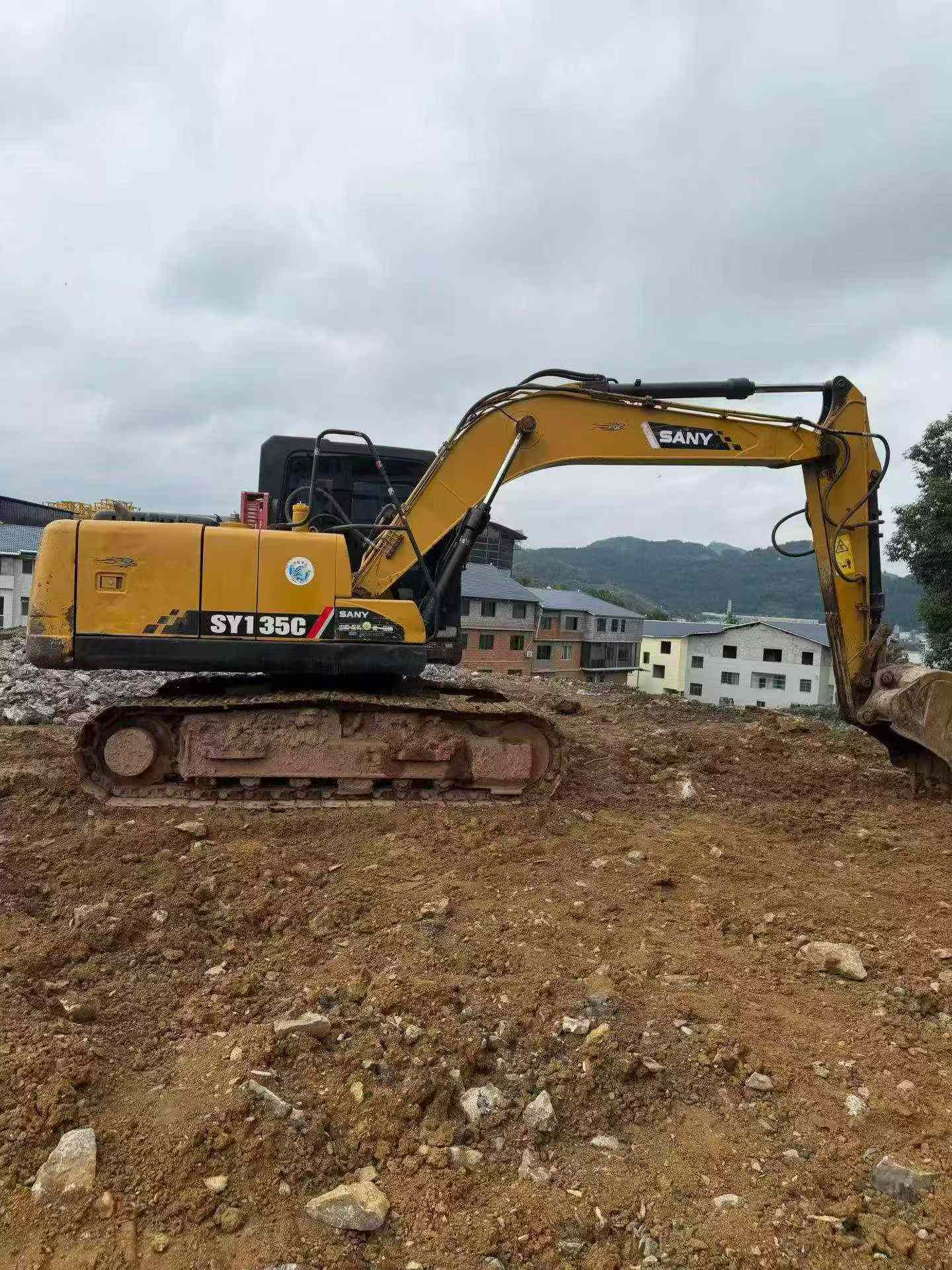 Buy Sany SY135 Used Excavator / 5